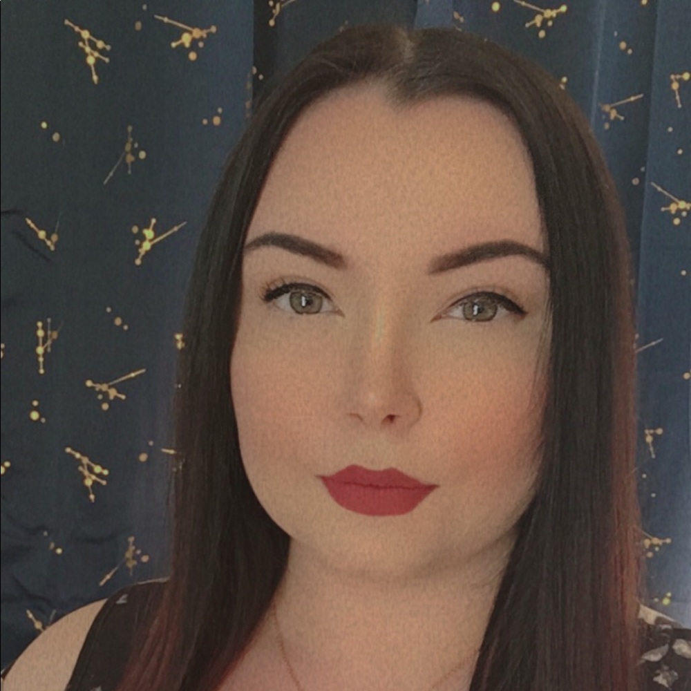 Meet your Posher, Mara